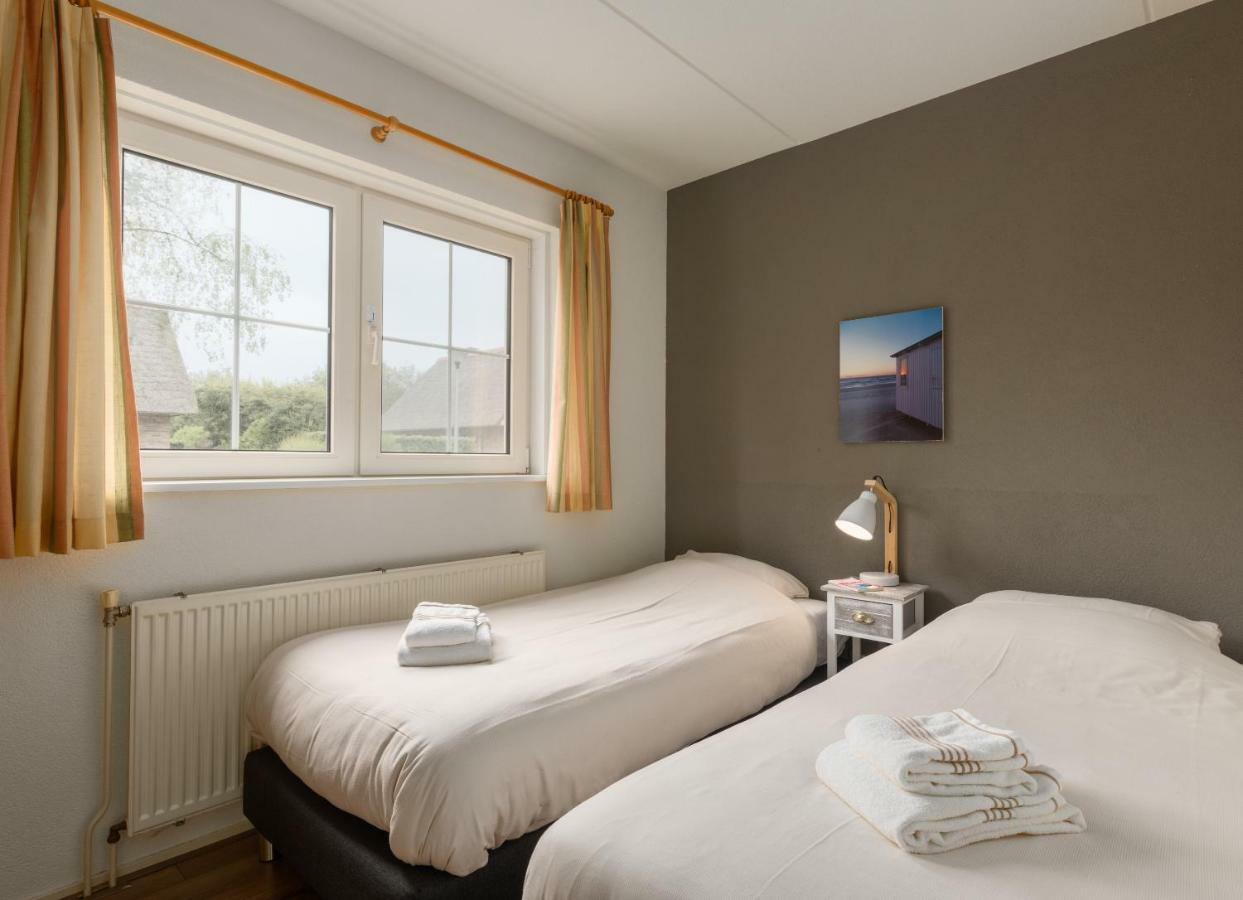 Villapark De Weerribben Paasloo 客房 照片