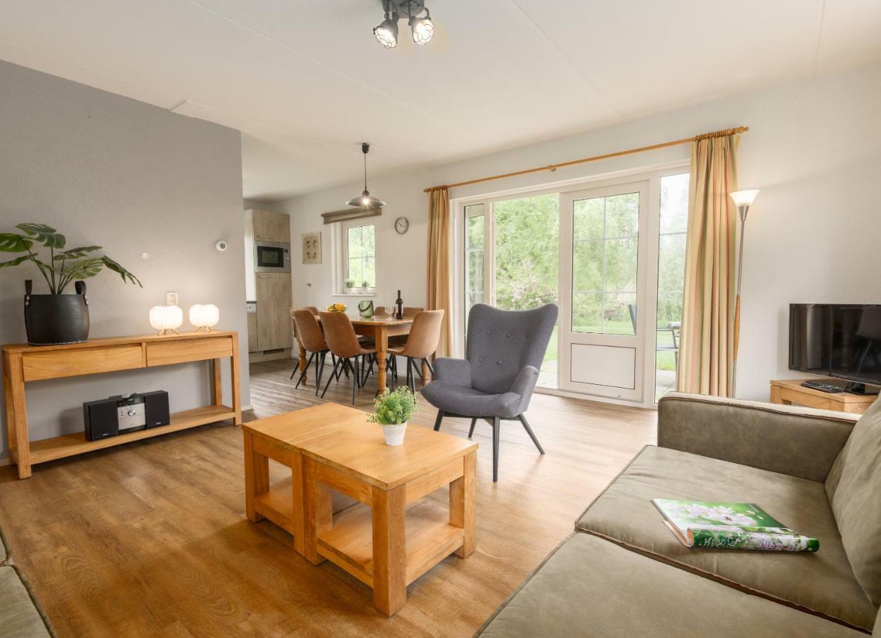 Villapark De Weerribben Paasloo 客房 照片